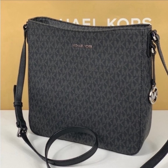 Michael Kors Bags Michael Kors Crossbody Messengerbag Black Poshmark